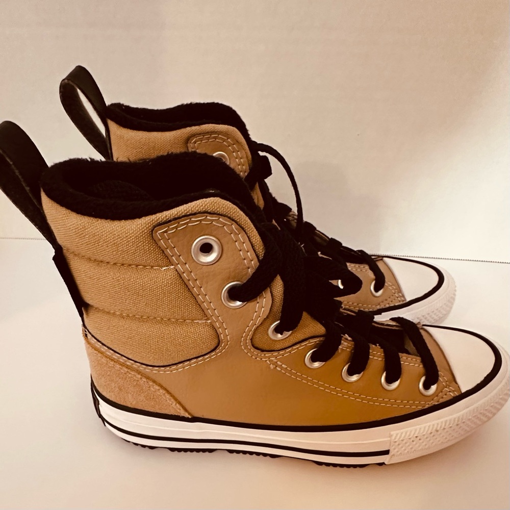 Converse Chuck Taylor All Star High Top Basketball Court Shoe - Sand Dune Size 3